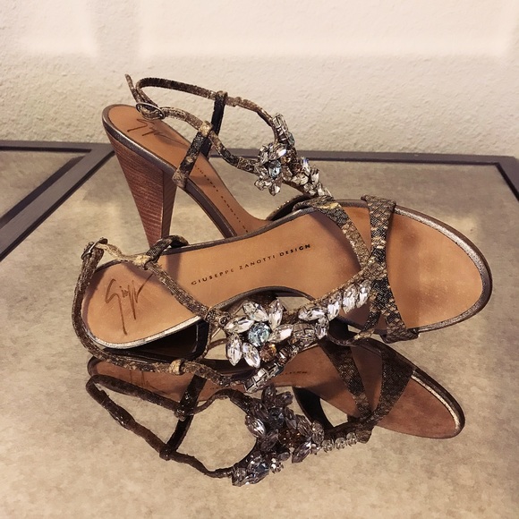 Giuseppe Zanotti Shoes - Giuseppe Zanotti Crystal Gold Sandals 35